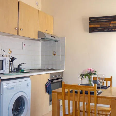Comfy Flat Centre - 2